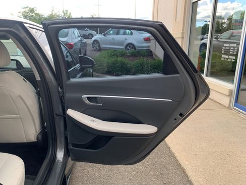 Used 2023 Hyundai Sonata SEL FWD image 32