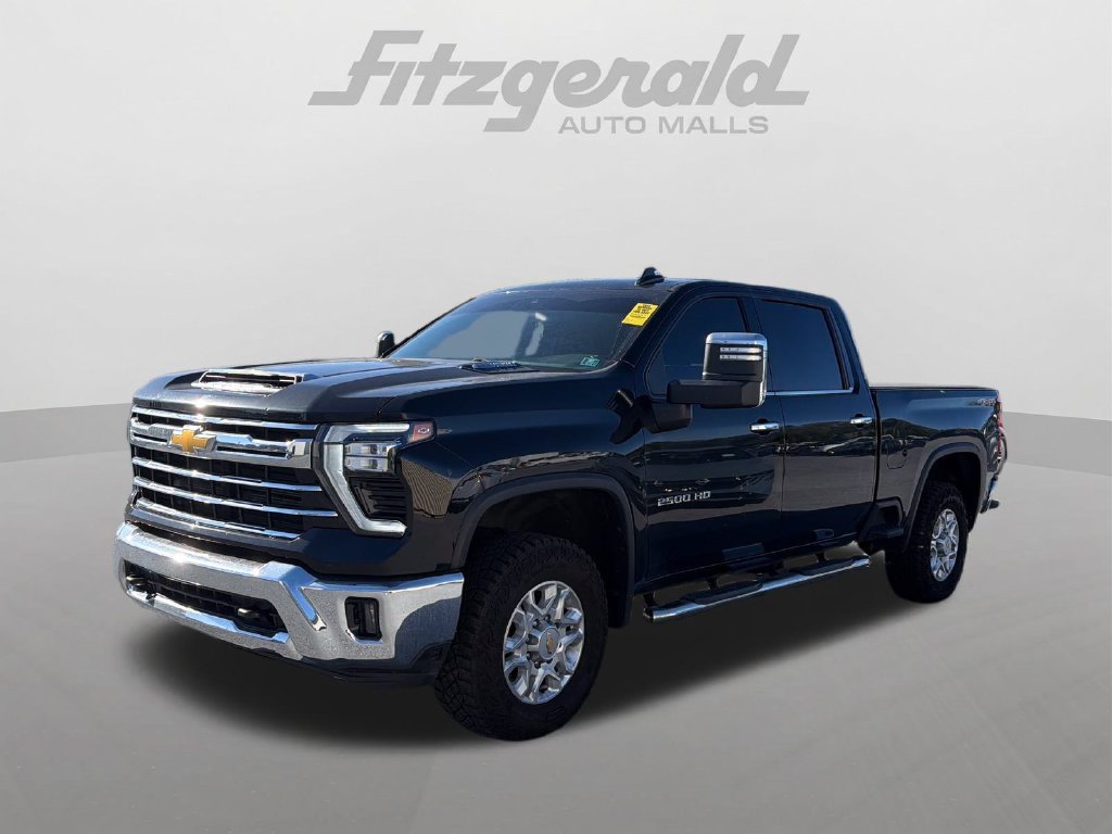 Used 2024 Chevrolet Silverado 2500 LTZ AWD/4WD image 3