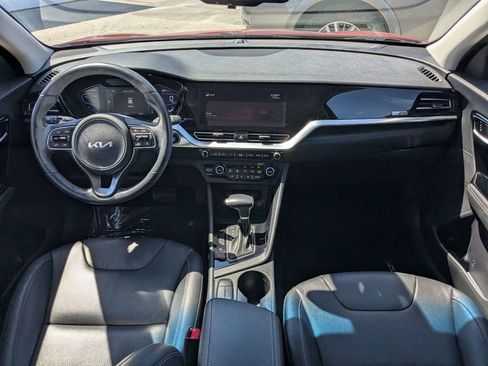 Used 2022 Kia Niro Touring Special Edition FWD image 13