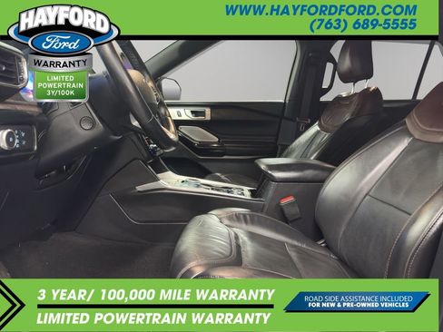 Used 2022 Ford Explorer Platinum w/ Equipment Group 601A AWD/4WD image 13