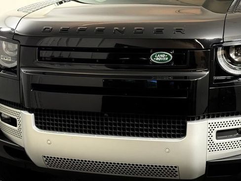Used 2024 Land Rover Defender 110 S AWD/4WD image 12