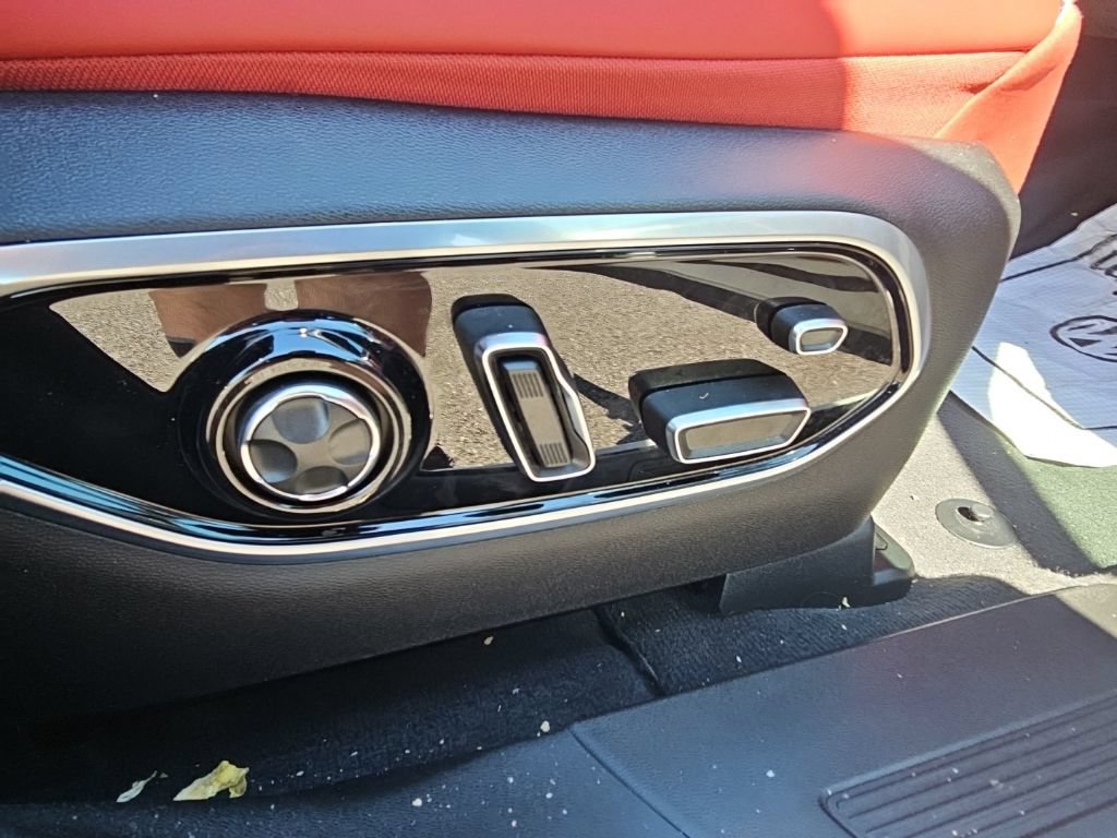 Used 2024 Jeep Wagoneer Limited AWD/4WD image 46