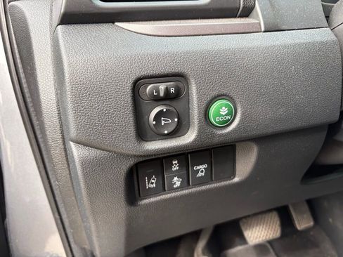 Used 2021 Honda Ridgeline Sport image 12