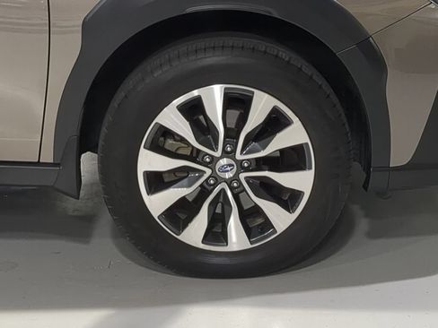 Used 2023 Subaru Outback Limited XT AWD/4WD image 6