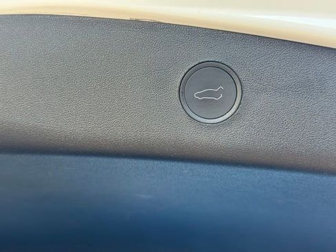 Used 2021 Tesla Model 3 Standard Range Plus image 23