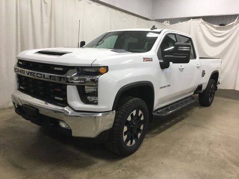 Used 2020 Chevrolet Silverado 3500 LT w/ All Star Edition image 8