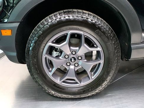 Used 2024 Ford Bronco Sport Badlands image 12