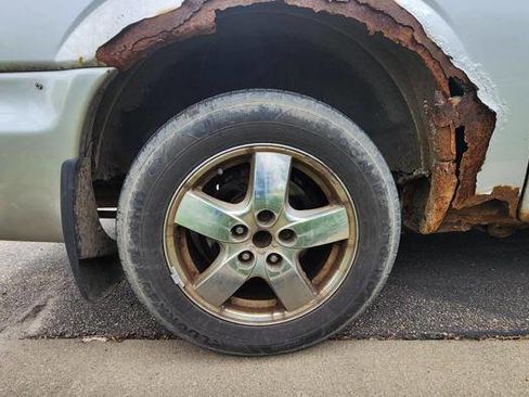 Used 2004 Dodge Grand Caravan SXT w/ Trailer Tow Prep Group FWD image 16