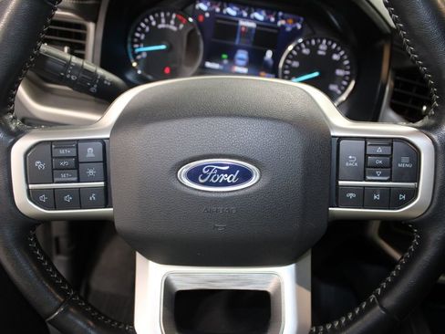 Used 2023 Ford Expedition XLT image 38