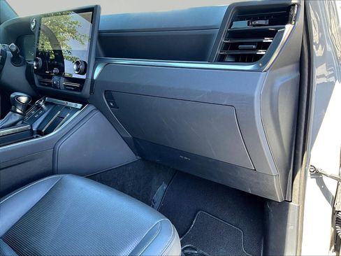 Used 2024 Lexus GX 550 w/ Accessory Package (31) AWD/4WD image 27