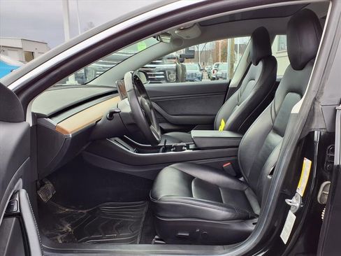 Used 2019 Tesla Model 3 Performance image 14