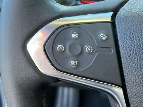 Certified 2023 Chevrolet Traverse LT image 28