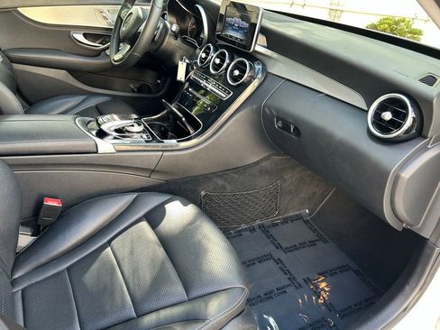 Used 2016 Mercedes-Benz C 300 4MATIC Sedan image 32