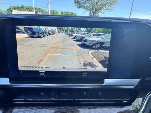Certified 2023 Chevrolet Silverado 1500 LT AWD/4WD image 25