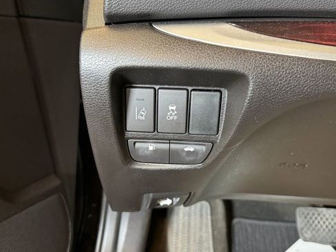 Used 2015 Acura TLX V6 w/ Technology Package FWD image 18