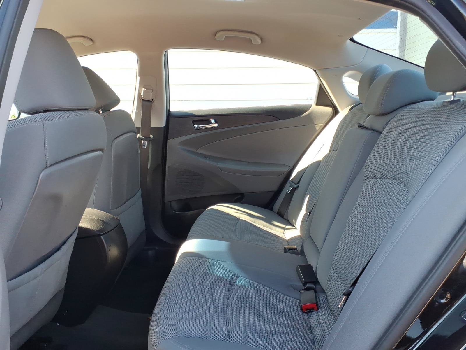 Used 2013 Hyundai Sonata GLS w/ Popular Equipment Pkg FWD image 9