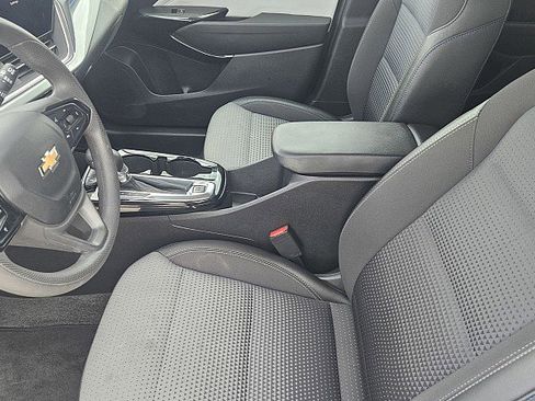 Used 2024 Chevrolet Trax LT FWD image 10