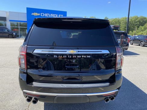 Used 2024 Chevrolet Suburban High Country w/ Premium Package 2 image 4