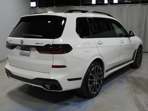 Used 2024 BMW X7 xDrive40i w/ M Sport Package image 15