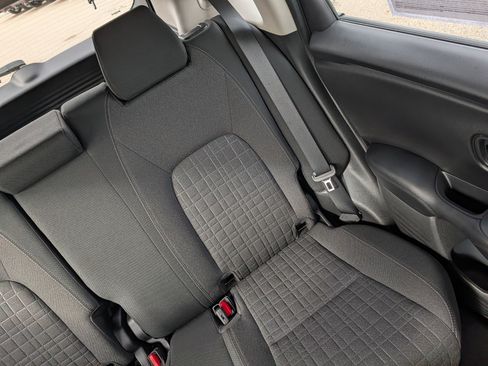 Used 2023 Honda HR-V LX image 14