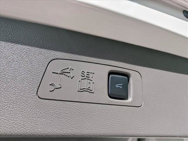 Used 2022 Lincoln Corsair AWD w/ Equipment Group 101A image 21