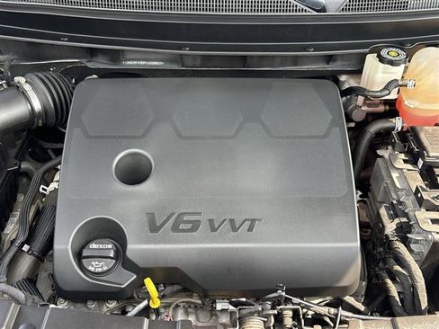 Certified 2023 Chevrolet Traverse LS w/ Midnight/Sport Edition FWD image 28