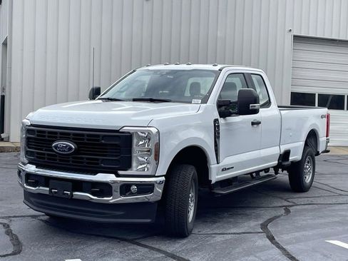 New 2026 Ford F250 XL w/ XL Chrome Package AWD/4WD image 5