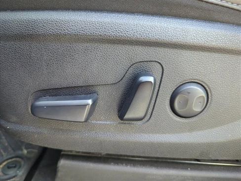 Used 2024 Kia Telluride S image 27