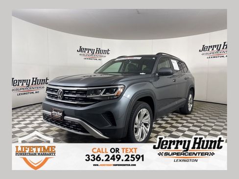 Used 2023 Volkswagen Atlas SE AWD/4WD image 1