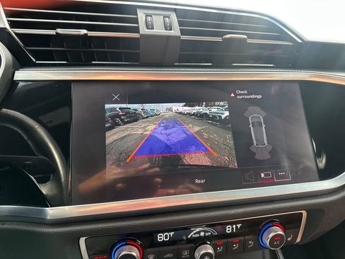 Used 2022 Audi Q3 2.0T Premium w/ Convenience Package image 10