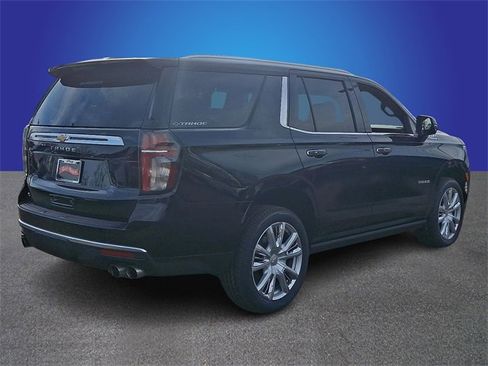 Used 2021 Chevrolet Tahoe High Country w/ Premium Package image 4