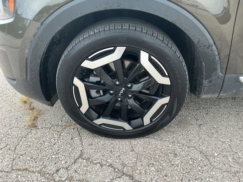 Used 2025 Kia Telluride S AWD/4WD image 12