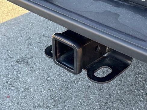 Used 2022 Jeep Gladiator Sport image 16