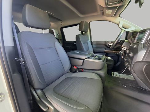 Used 2022 Chevrolet Silverado 2500 LT w/ Z71 Off-Road Package AWD/4WD image 9