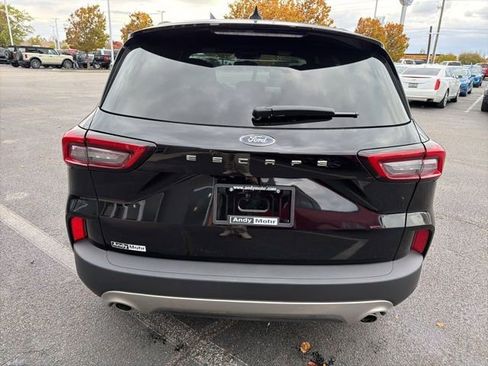 Used 2025 Ford Escape ST-Line image 9