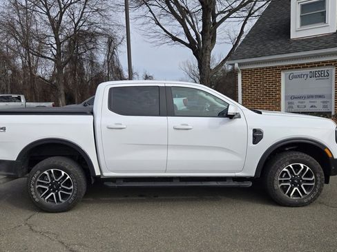 Used 2024 Ford Ranger Lariat w/ FX4 Off-Road Package image 2