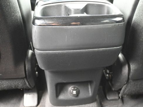 Used 2022 Kia Telluride LX image 12