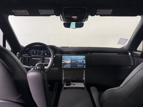 New 2025 Land Rover Range Rover SE AWD/4WD image 27
