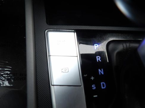 Used 2022 Hyundai Elantra SEL image 18