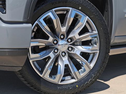 Used 2024 GMC Sierra 1500 Denali RWD image 13
