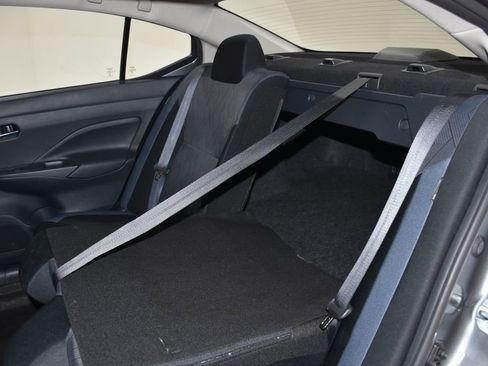 Used 2025 Nissan Versa SV image 29