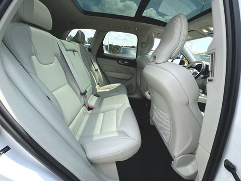 Used 2024 Volvo XC60 B5 Plus w/ Climate Package AWD/4WD image 28
