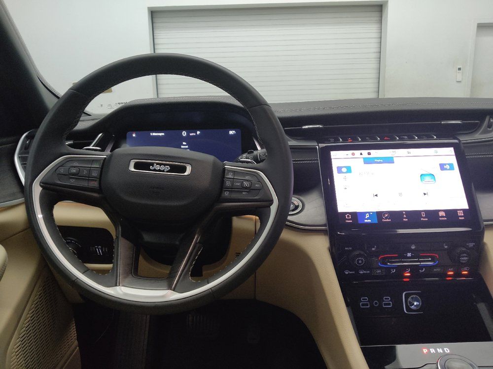 Used 2023 Jeep Grand Cherokee L Limited RWD image 22