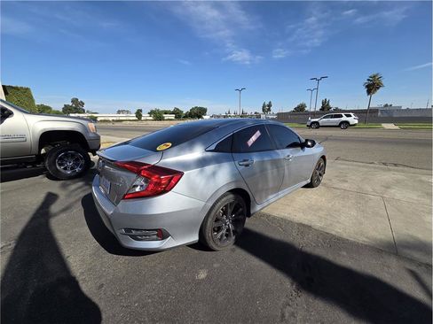 Used 2020 Honda Civic Sport image 5