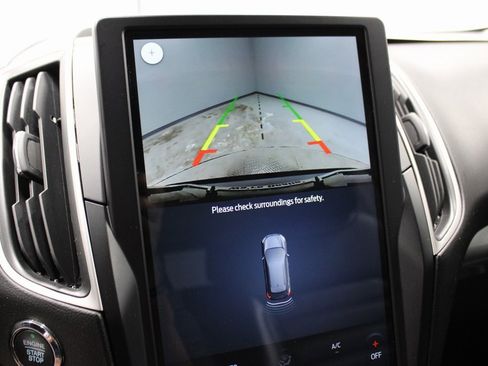 Certified 2024 Ford Edge SEL image 3