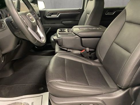 Used 2025 GMC Sierra 1500 SLT image 13