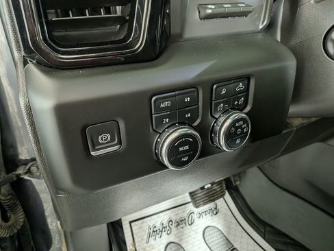 Certified 2024 GMC Sierra 1500 AT4 w/ Technology Package image 19