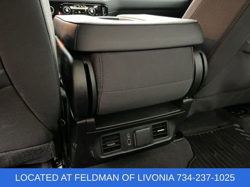 Used 2024 Chevrolet Silverado 1500 LT image 20