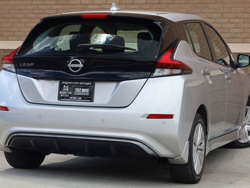 Used 2023 Nissan Leaf S FWD image 7