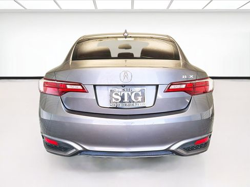 Used 2018 Acura ILX FWD image 5